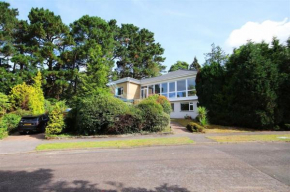 5 Bed House - Pool - Hot Tub - Sauna - Pool Table - Near New Forest - Sleeps 12